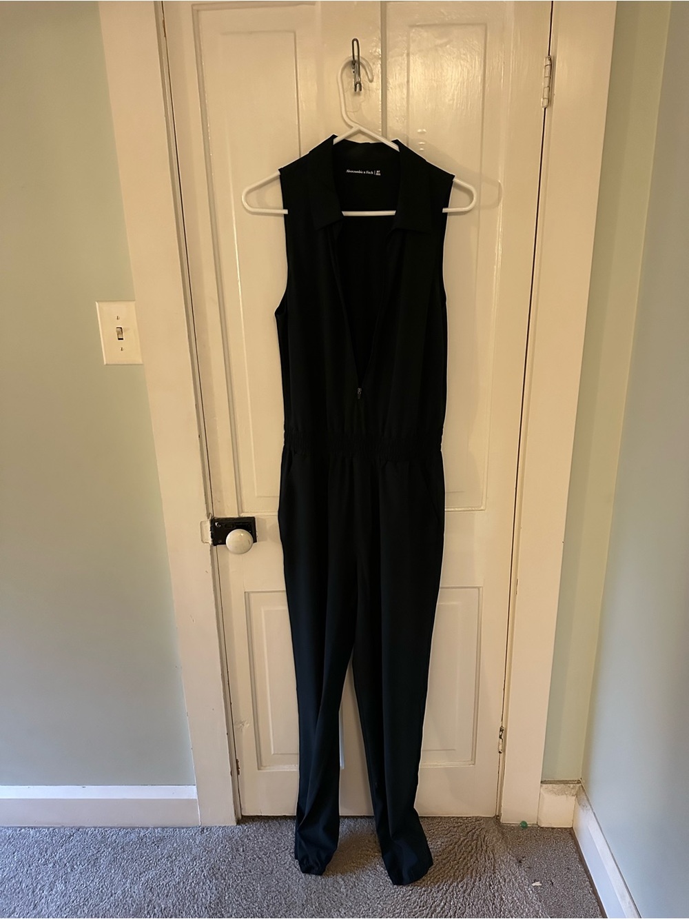 Abercrombie & Fitch Black Sleeveless Collared Jumpsuit
